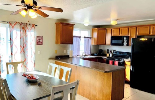 High Point House | Cozy Home Retreat Two King Beds Smart TV's Yard and great location to all things