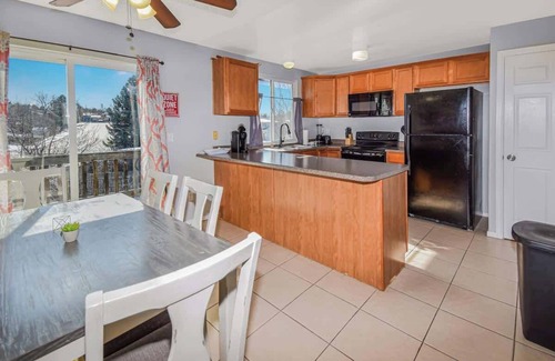 High Point House | Cozy Home Retreat Two King Beds Smart TV's Yard and great location to all things