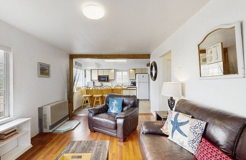 Trinidad House | Cozy home with hot tub, incredible ocean views, WiFi & private deck