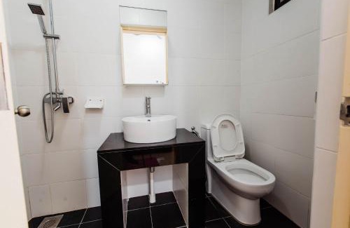 The Strand Apartment | Cozy Homestay with WiFi @Encorp Strand Mall @Alpha IVF