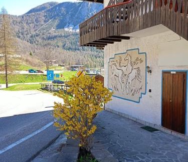 Forno di Zoldo Apartment | Cozy house and Dolomites view