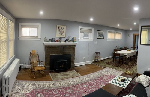 Edgewood House | Cozy house in the city!