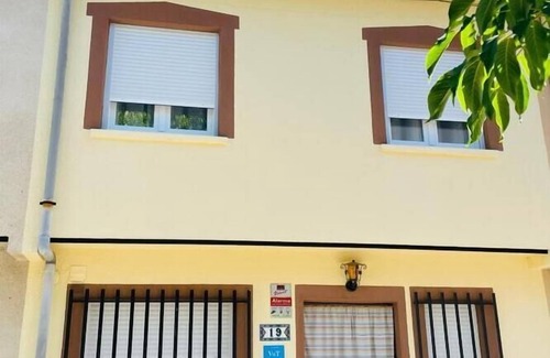 Navaluenga House | Cozy house near natural pools & Gredos - 1.5 hours from Madrid