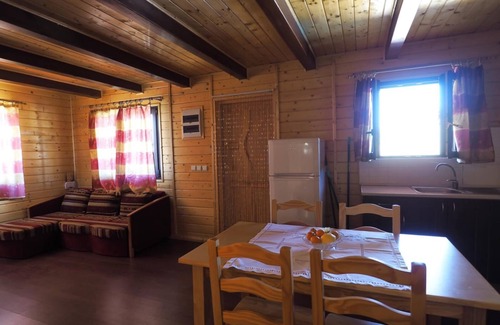 Arenas House | Cozy House with Private Pool (Lago)
