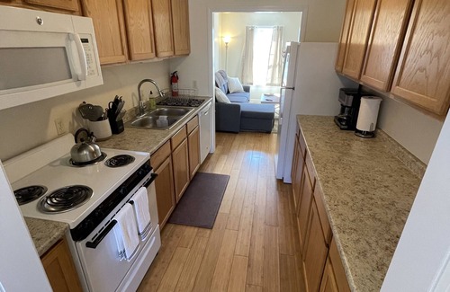 Bar Harbor Apartment | Cozy in-town Bar Harbor apt!