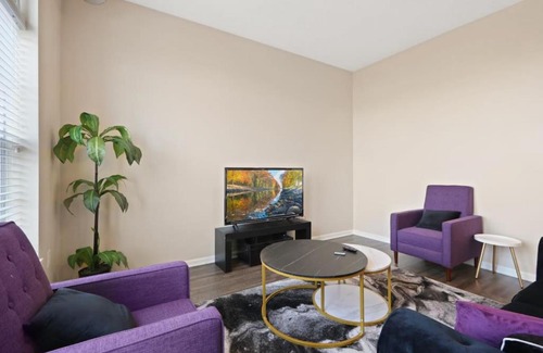 Downtown Indianapolis Apartment | Cozy Indy Get Away - Private Room - Shared