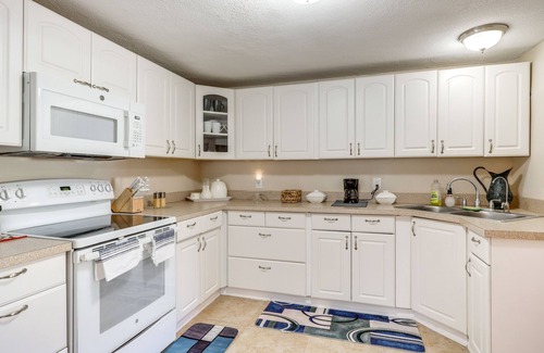 Northside House | Cozy Jacksonville Home ~ 12 Mi to Downtown!