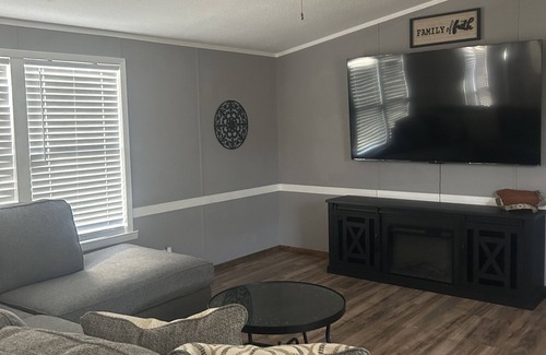 Kerrville House | Cozy Kerrville home