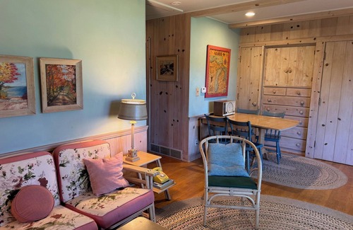 Lake Leelanau Cottage | Cozy Lake Leelanau Cottage with waterfront access, views, terrace and central ac