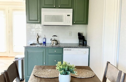 Kimberling City Condo | Cozy Lake Views in Kimberling City