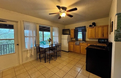 Boulder Point Cabin | Cozy Lakefront Cabin, Pool + Dock. 18 Mins to SDC. Pet friendly!