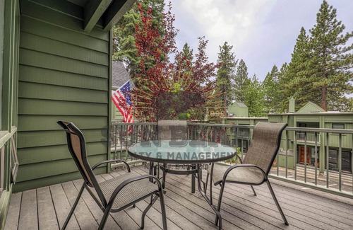 Incline Village Condo | Cozy Lakefront Complx - Beach Access (LA99932)