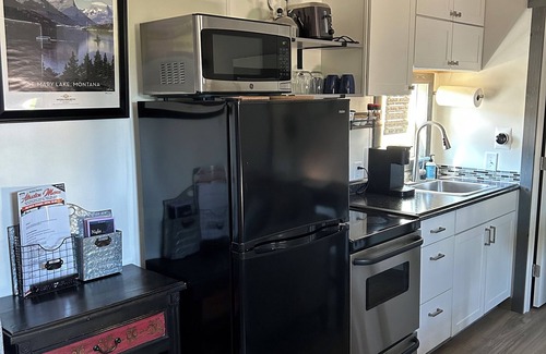 Columbia Falls House | Cozy little tiny home close to Whitefish, Columbia Falls, and Airport