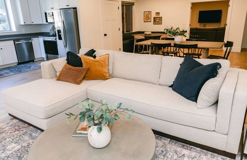 American Fork House | Cozy Luxe Retreat w/Theater, Near AF Canyon & Temple