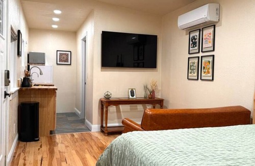 Chico House | Cozy Magnolia Studio Near Downtown