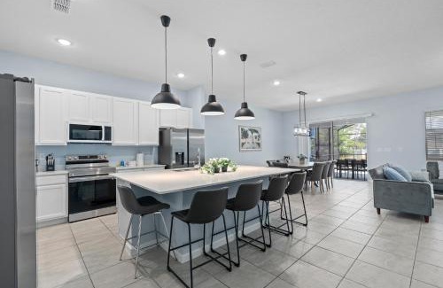 Kissimmee House | Cozy Master Room with Private Bath