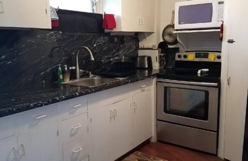 Honokowai Condo | Cozy Maui Condo Near Kaanapali with Beach Park in Front of Complex! 2 Bedrooms!