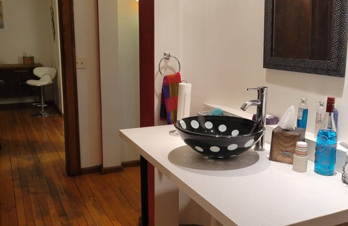 Midtown Apartment | Cozy Midtown Apartment with Private Patio n