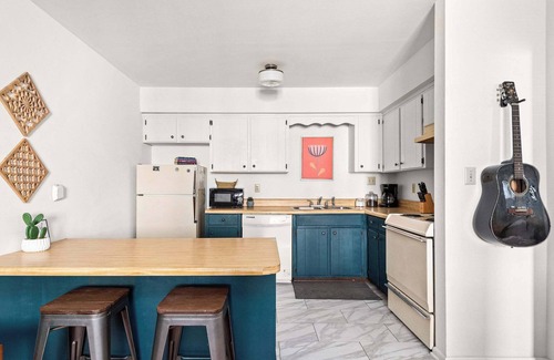 Music Row Apartment | Cozy Midtown Apt, Central Location, Walkable!