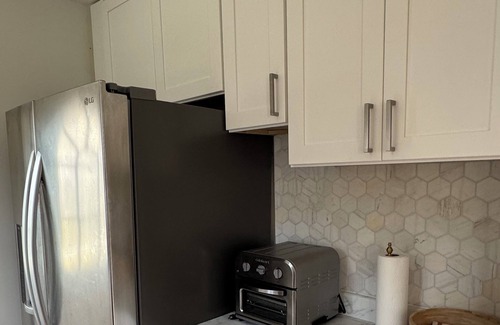 Jefferson Manor House | Cozy Modern Comfort Near Old Town Alexandria