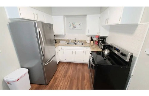 Clovis House | Cozy Modern Duplex Close to Old Town Clovis