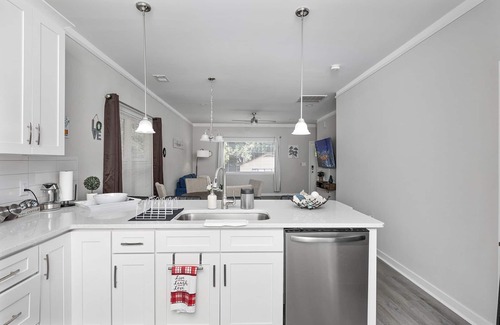 Charlotte House | Cozy & Modern Home Close to Uptown & Airport