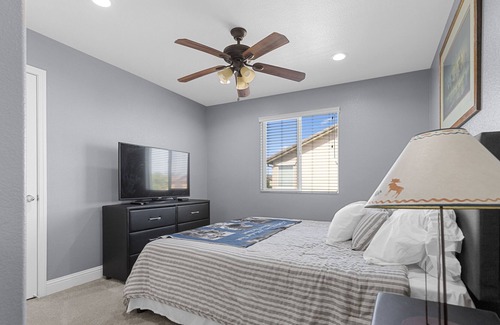 Lathrop House | Cozy, modern, private Home in Lathrop, CA