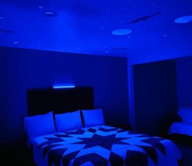 Lynwood Hotel | Cozy motel