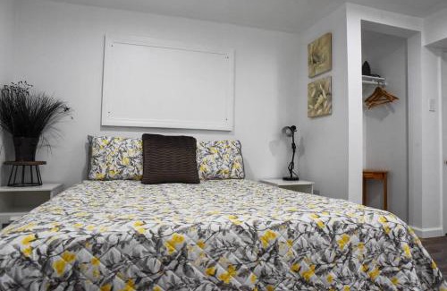 Mount Washington Apartment | Cozy Mount Washington Home with Parking-Sleeps 4