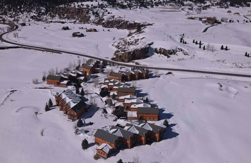 South Fork House | Cozy Mountain Retreat