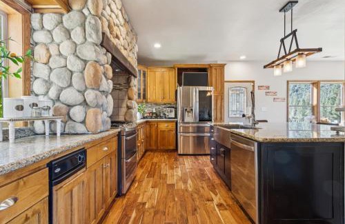 Frazier Park House | Cozy Mountain Retreat Near Mount Pinos cabin