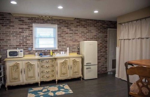 New Braunfels House | Cozy NB Pad - Minutes From All The Fun!n
