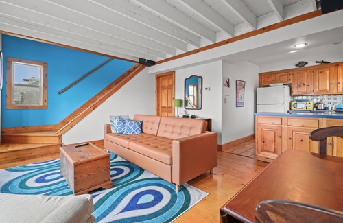 Chincoteague House | Cozy Nest - Waterview, Pet Friendly, Screened Porch