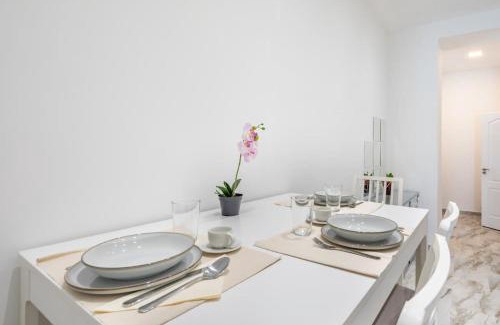13th District Apartment | Cozy NEW Home - Easy City Center Access