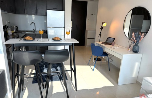 Al Sufouh 2 Apartment | Cozy Newly Furnished Studio in Center of Vibrant Dubai Marina