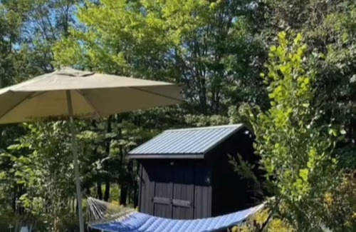 Denver Cabin | Cozy Off-grid Cabins in beautiful Denver, NY, Catskills with WiFi - Sleeps 4