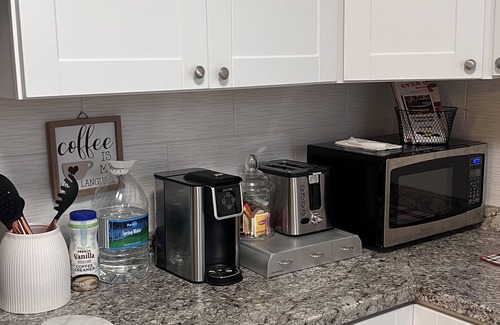 Wilmington House | Cozy on the Hill. Close to Riverfront, Brandywine park and great food