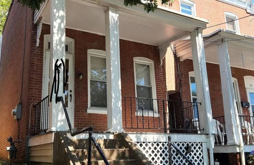 Wilmington House | Cozy on the Hill. Close to Riverfront, Brandywine park and great food