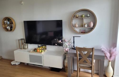 Mile End Apartment | Cozy One bed