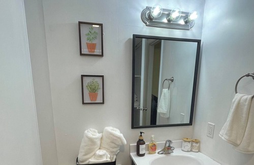 Billings Apartment | Cozy one bedroom apartment in a beautiful neighborhood near airport and hospital