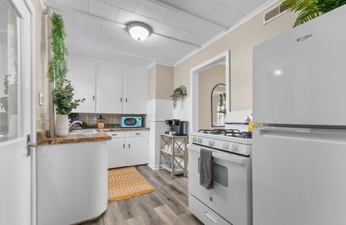 Oshkosh House | Cozy Oshkosh Home Minutes from UW, EAA & Downtown