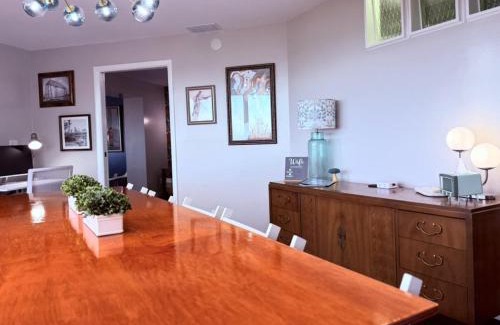 Observation Hill House | Cozy Panoramic Lake and Lift Bridge Views