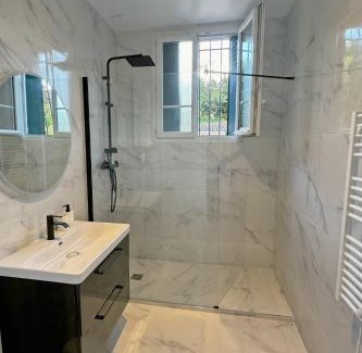 Vitry-sur-Seine Apartment | Cozy Paris Gateway Apartments Groups with free parking