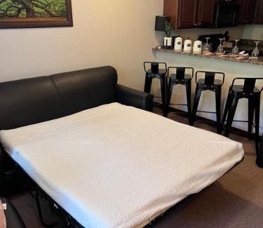 Gatlinburg - Pigeon Forge Apartment | Cozy peaceful 03