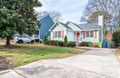 Raleigh House | Cozy Pet-friendly home in Five Points Raleigh