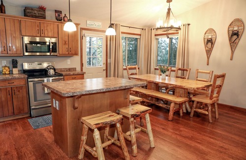 Tower House | Cozy pet-friendly home near hiking trails and Lake Vermilion