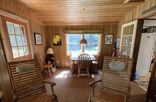 Bridgton Cottage | Cozy private getaway!