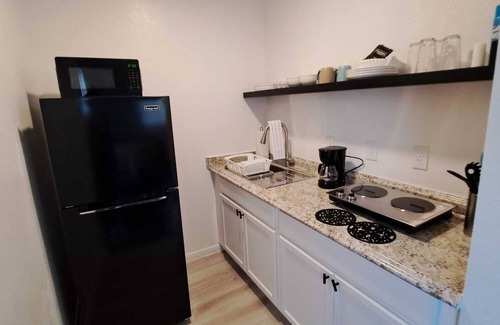 The Colony Apartment | Cozy & Private StudioApt @northDFW - The Colony Long Stays Welcome! Up to 30%off