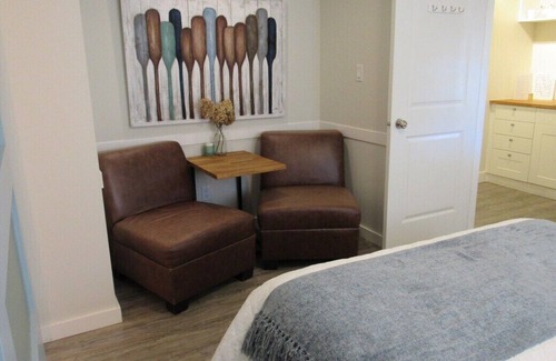 Richmond Apartment | Cozy Private Suite - 10 Minutes from YVR and Vancouver - Perfect for Layovers