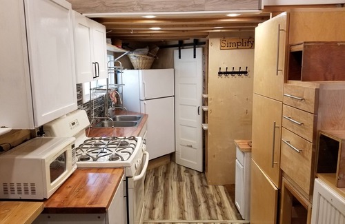 Rexburg Cottage | Cozy Private Tiny house Dream location.